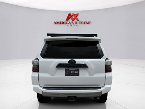 Used 2019 Toyota 4Runner TRD Off-Road AWD/4WD image 5