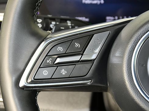 Used 2025 Buick Enclave Preferred image 20