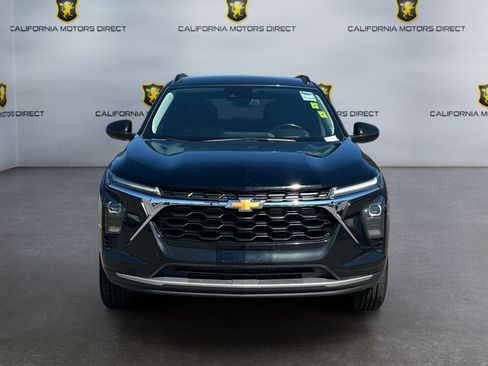 Used 2024 Chevrolet Trax LT w/ Driver Confidence Package FWD image 8