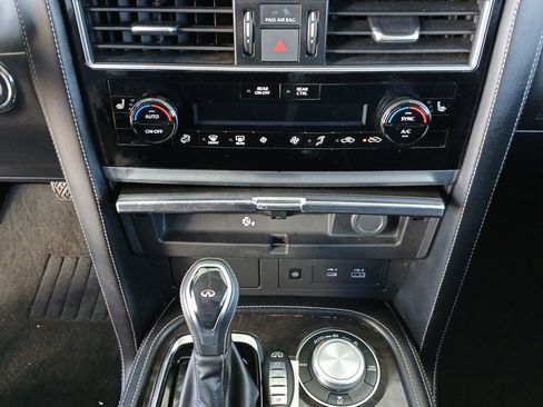 Used 2024 INFINITI QX80 Luxe image 36