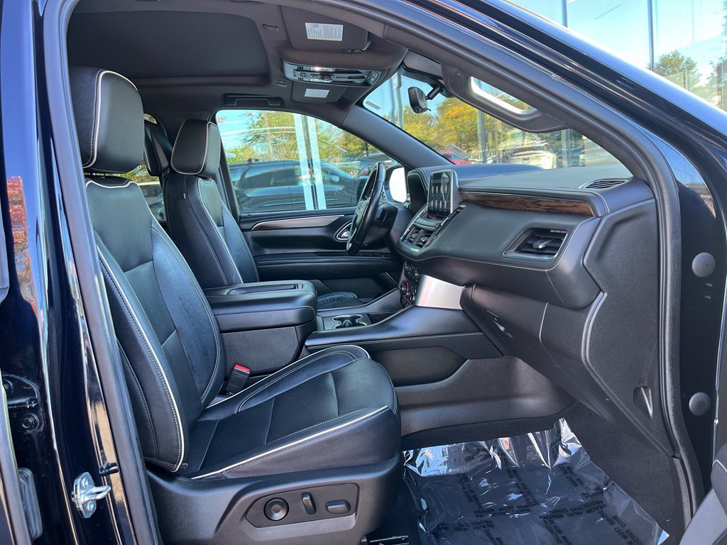 Used 2021 Chevrolet Suburban Premier AWD/4WD image 21