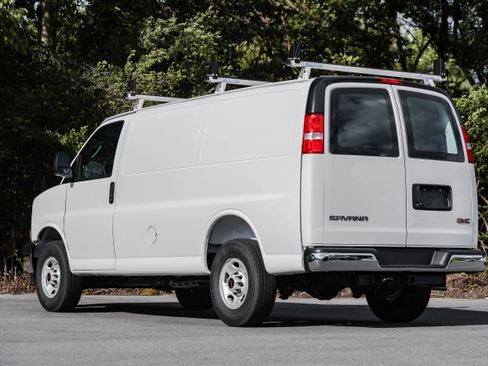 New 2025 GMC Savana 3500 w/ Driver Convenience Package image 6