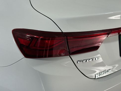 Used 2020 Kia Forte LXS image 35