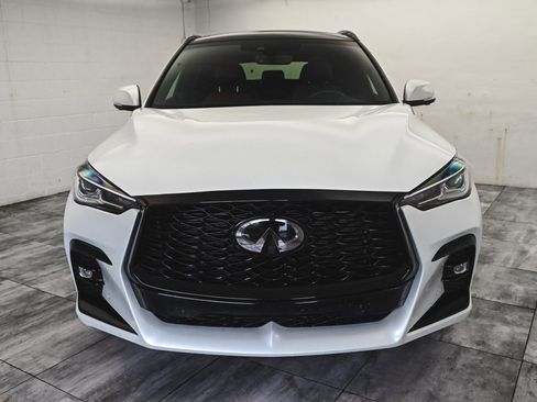 Used 2024 INFINITI QX50 Sport image 2