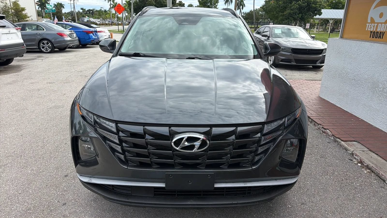 Used 2024 Hyundai Tucson SEL AWD/4WD image 2