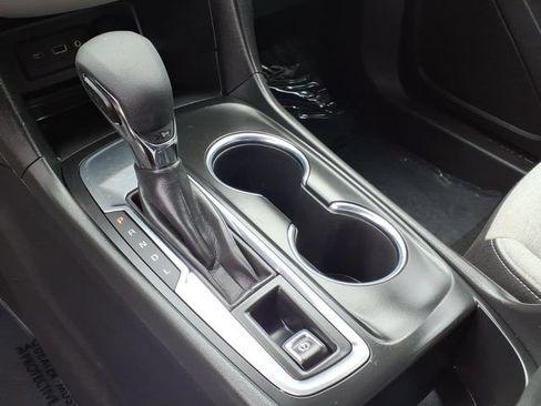 Used 2023 Chevrolet Equinox LT FWD image 24
