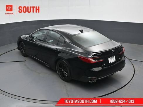 Used 2026 Toyota Camry SE FWD image 48