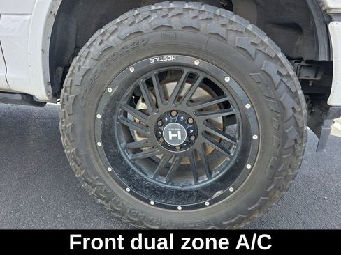 Used 2018 Ford F150 Lariat w/ Equipment Group 502A Luxury AWD/4WD image 5