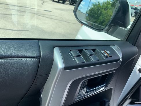 Used 2023 Toyota 4Runner SR5 Premium w/ Moonroof Package AWD/4WD image 13