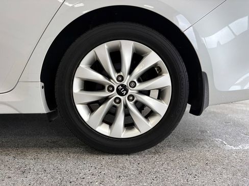 Used 2016 Kia Optima EX FWD image 34