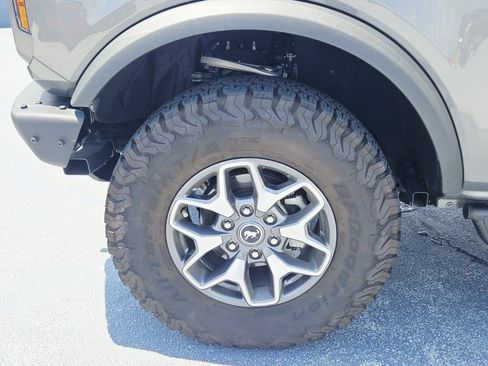 Used 2024 Ford Bronco Badlands AWD/4WD image 11
