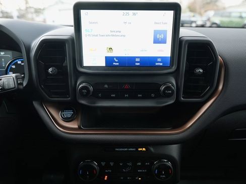 Used 2024 Ford Bronco Sport Outer Banks image 18