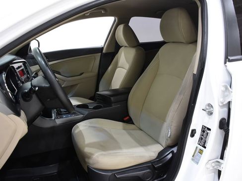 Used 2013 Kia Optima LX image 21