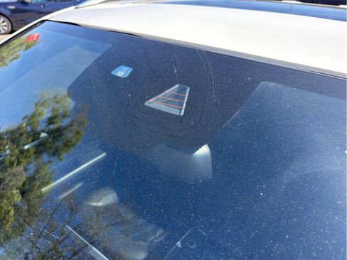 Used 2016 Mercedes-Benz GLE 350 w/ Premium Package image 12