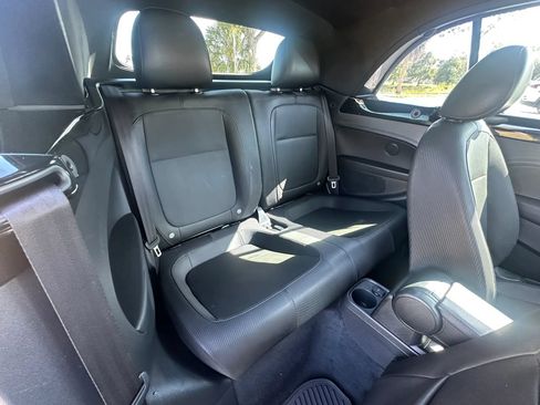 Used 2013 Volkswagen Beetle 2.0T FWD image 27