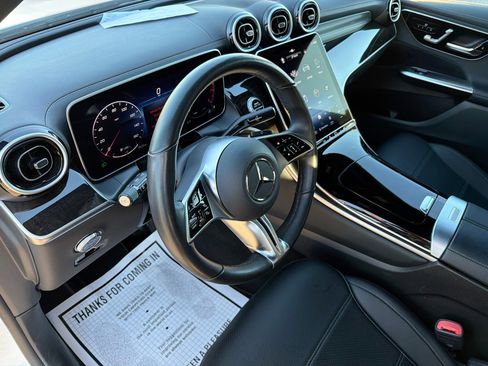 Used 2024 Mercedes-Benz GLC 300 w/ Winter Package image 26