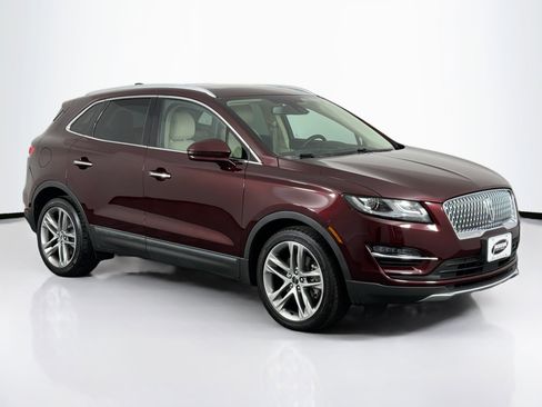 Used 2019 Lincoln MKC Reserve w/ MKC Climate Package AWD/4WD image 2