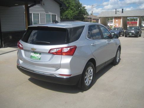 Used 2021 Chevrolet Equinox LT w/ LPO, Cargo Package AWD/4WD image 8