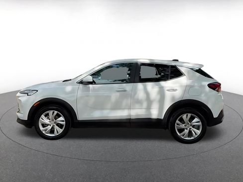 Used 2025 Buick Encore GX Preferred image 9