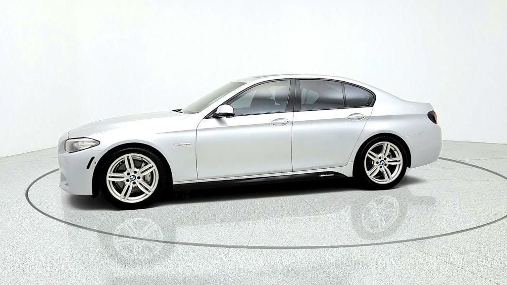Used 2016 BMW 550i Sedan RWD image 8
