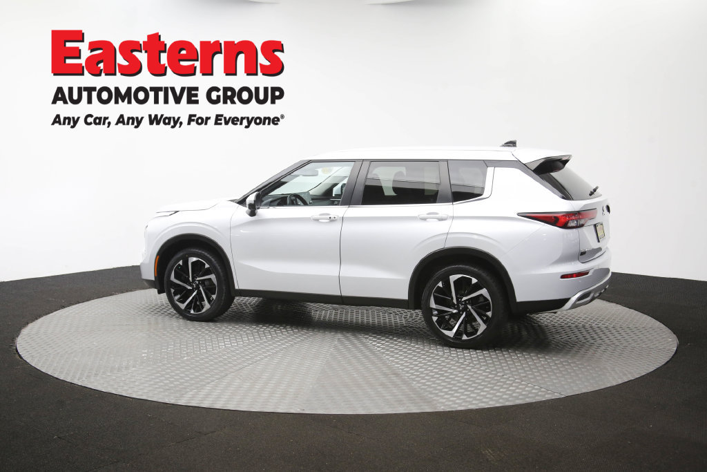 Used 2024 Mitsubishi Outlander SE AWD/4WD image 64