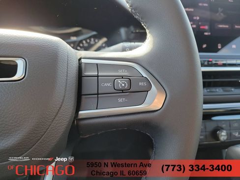 Used 2026 Jeep Compass Latitude AWD/4WD image 25