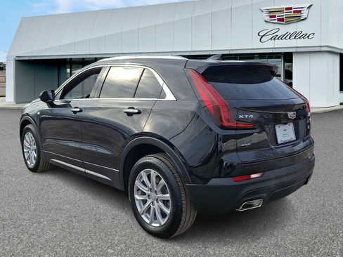 Certified 2023 Cadillac XT4 Luxury w/ Cold Weather Package image 3