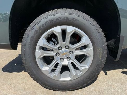 New 2026 Chevrolet Silverado 1500 LTZ w/ Z71 Off-Road Package image 12