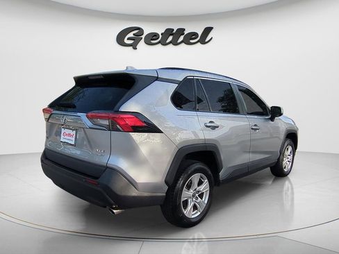 Certified 2021 Toyota RAV4 XLE AWD/4WD image 5