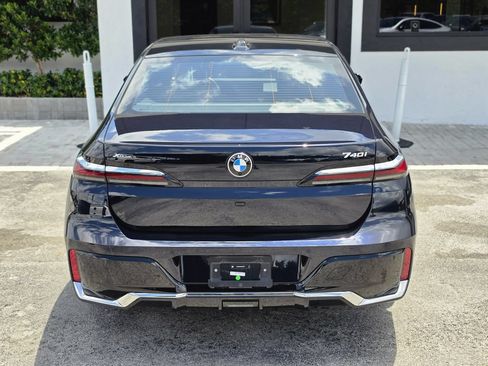 Used 2025 BMW 740i xDrive AWD/4WD image 5
