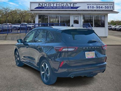 Certified 2023 Ford Escape ST-Line Select w/ Tech Pack #2 AWD/4WD image 4