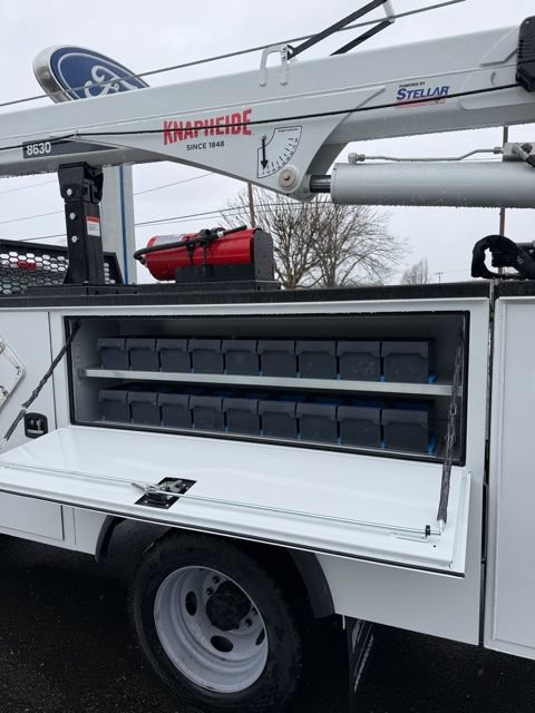 New 2025 Ford F550 4x4 Regular Cab Super Duty image 16