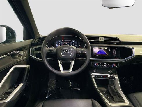 Certified 2023 Audi Q3 2.0T Premium w/ Convenience Package AWD/4WD image 11