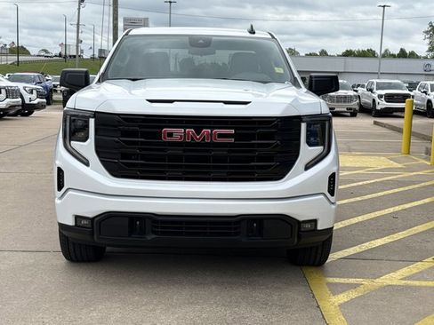 New 2026 GMC Sierra 1500 Elevation AWD/4WD image 14