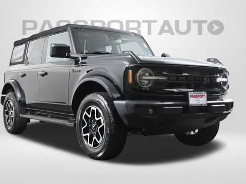 Used 2022 Ford Bronco Outer Banks image 4