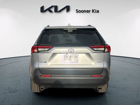 Used 2024 Toyota RAV4 XLE FWD image 4