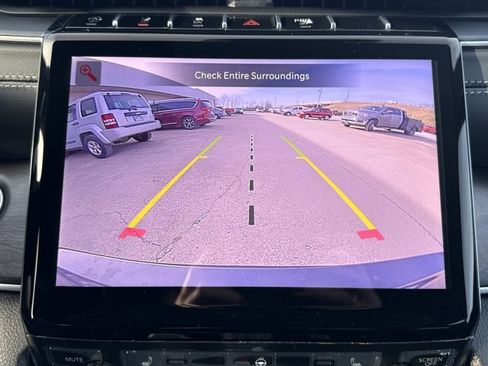 New 2025 Jeep Grand Cherokee L Limited w/ Trailer Tow Package image 10