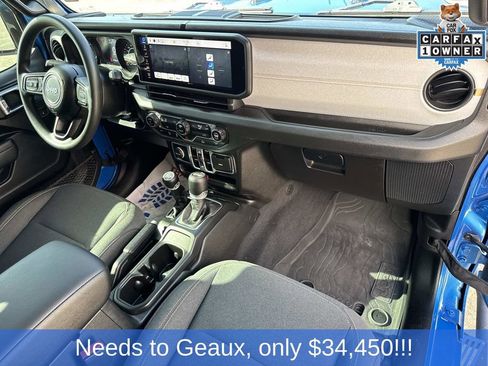 Used 2025 Jeep Wrangler Sport image 30