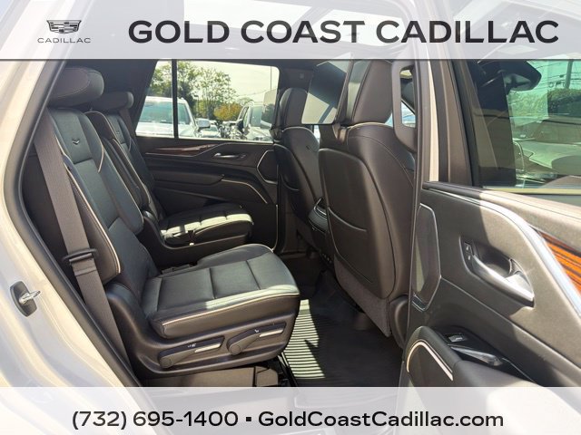 Used 2021 Cadillac Escalade Premium Luxury w/ Driver Assist Tech Package AWD/4WD image 9