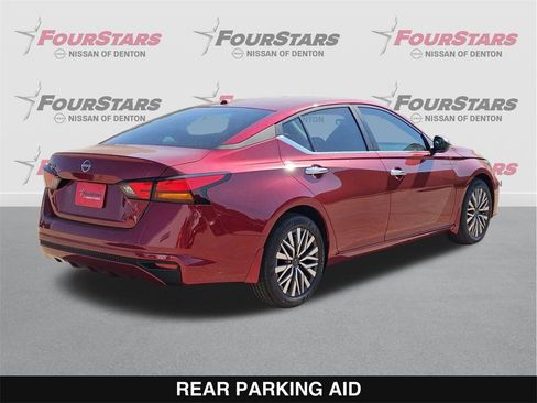 New 2025 Nissan Altima 2.5 SV image 4