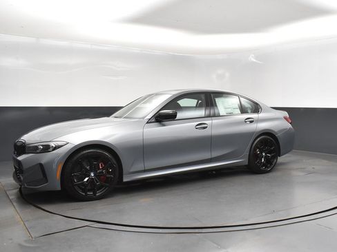 New 2026 BMW 330i Sedan w/ M Sport Package image 3