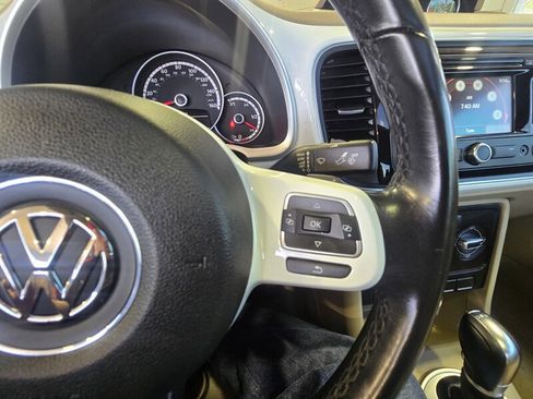 Used 2014 Volkswagen Beetle TDI image 18