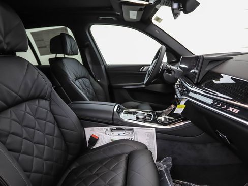New 2026 BMW X5 xDrive40i w/ M Sport Package image 29