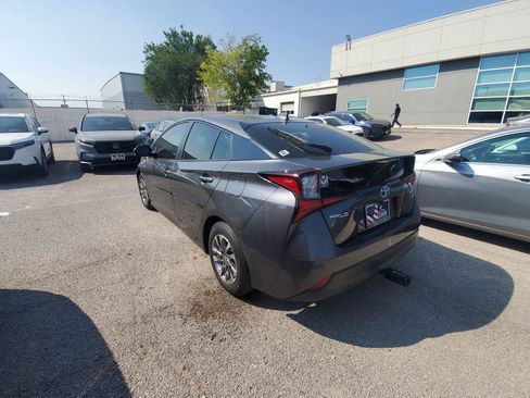 Used 2019 Toyota Prius Limited w/ Premium Convenience Package FWD image 4