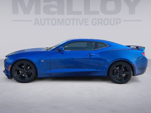 Used 2018 Chevrolet Camaro LT w/ Technology Package RWD image 2