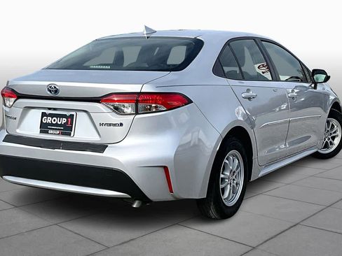 Used 2022 Toyota Corolla LE image 12