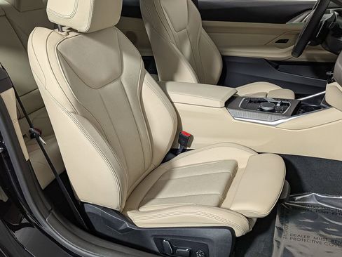 Used 2025 BMW 430i xDrive Coupe w/ Convenience Package image 15