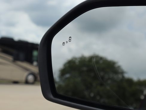 Used 2023 Ford Explorer XLT w/ Equipment Group 202A image 27