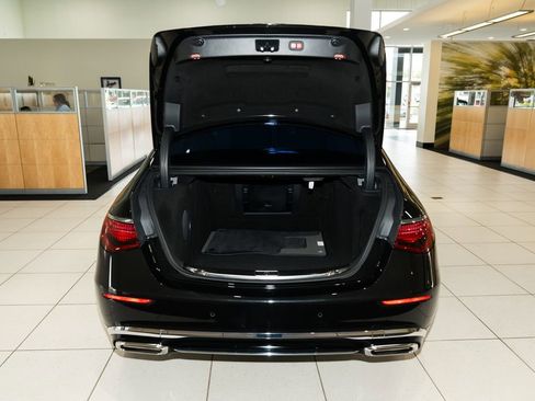 Certified 2022 Mercedes-Benz Maybach S 580 4MATIC image 47