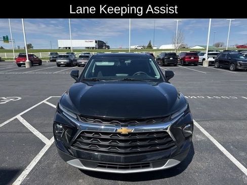 Used 2023 Chevrolet Blazer LT image 4
